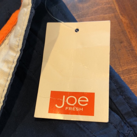 Joe Fresh shorts. Lightweight fabric. Side & back pockets. Adjustable waist. NWT - Picture 9 of 9